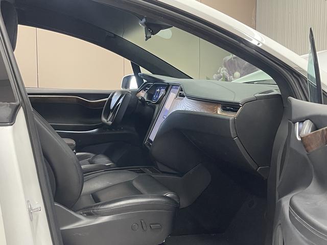 Tesla Model X id 3785706 из Китая 9