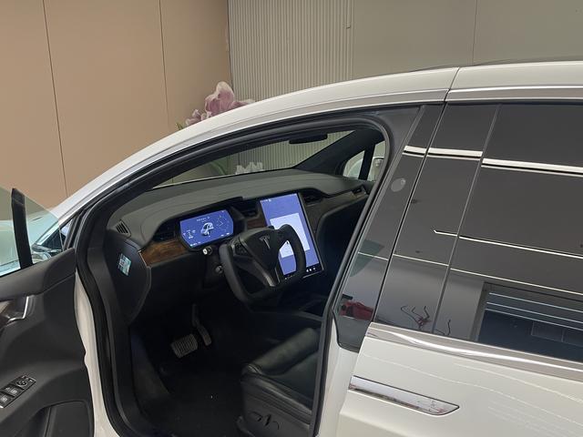 Tesla Model X id 3785706 из Китая 17