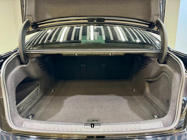 Audi A6L 2025 Черный из Китая