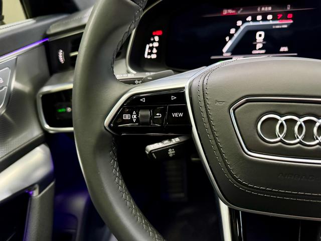 Audi A6L id 3810381 из Китая 17