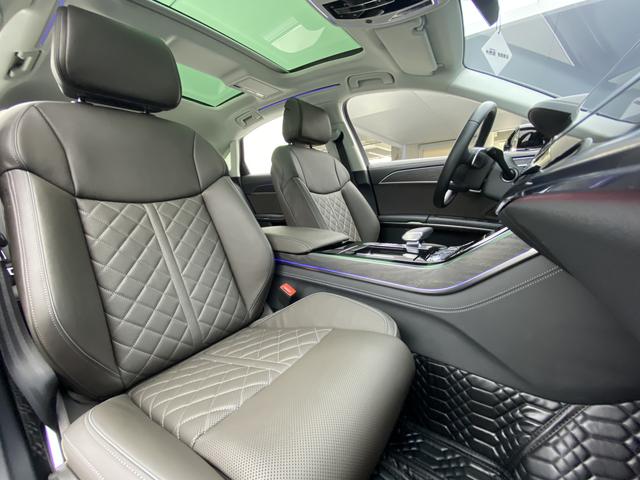 Audi A8 2024 Черный из Китая, фото 3