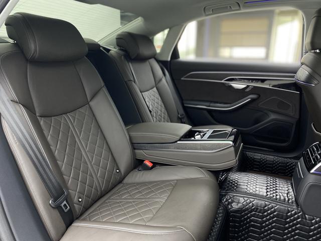 Audi A8 2024 Черный из Китая, фото 5