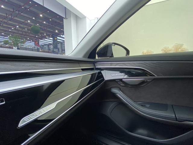 Audi A8 id 3816875 из Китая 12