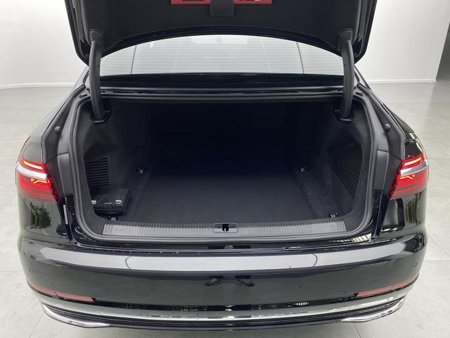 Audi A8 id 3816875 из Китая 20