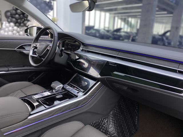 Audi A8 id 3816875 из Китая 34