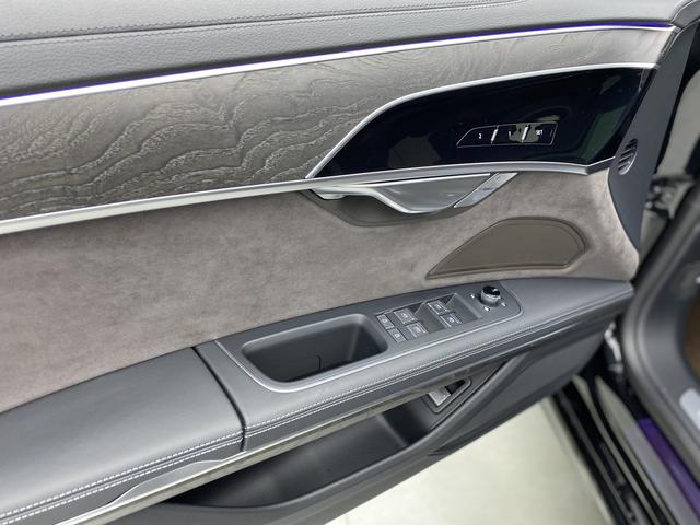 Audi A8 id 3816875 из Китая 35