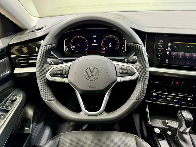 Volkswagen Passat 2025 Черный из Китая, фото 4