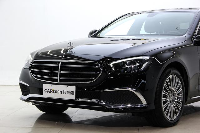 Mercedes-Benz E-Class 2023 E 300 L — фото 11