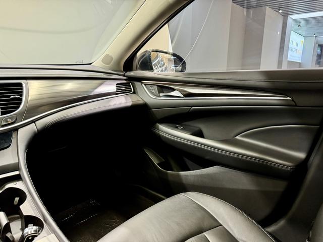 Buick Lacrosse id 3804909 из Китая 12