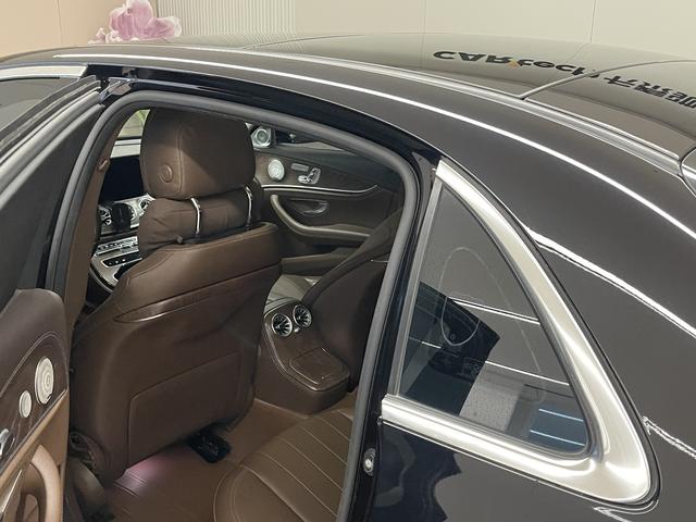 Mercedes-Benz E-Class 2023 E 300 L Luxury — фото 16
