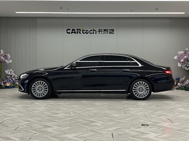 Mercedes-Benz E-Class 2023 E 300 L Luxury — фото 4