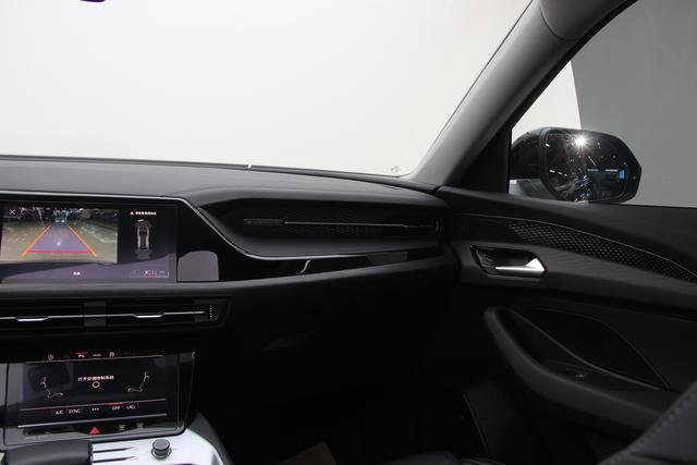 Audi Q6 2024 40 TFSI quattro 7 — фото 16