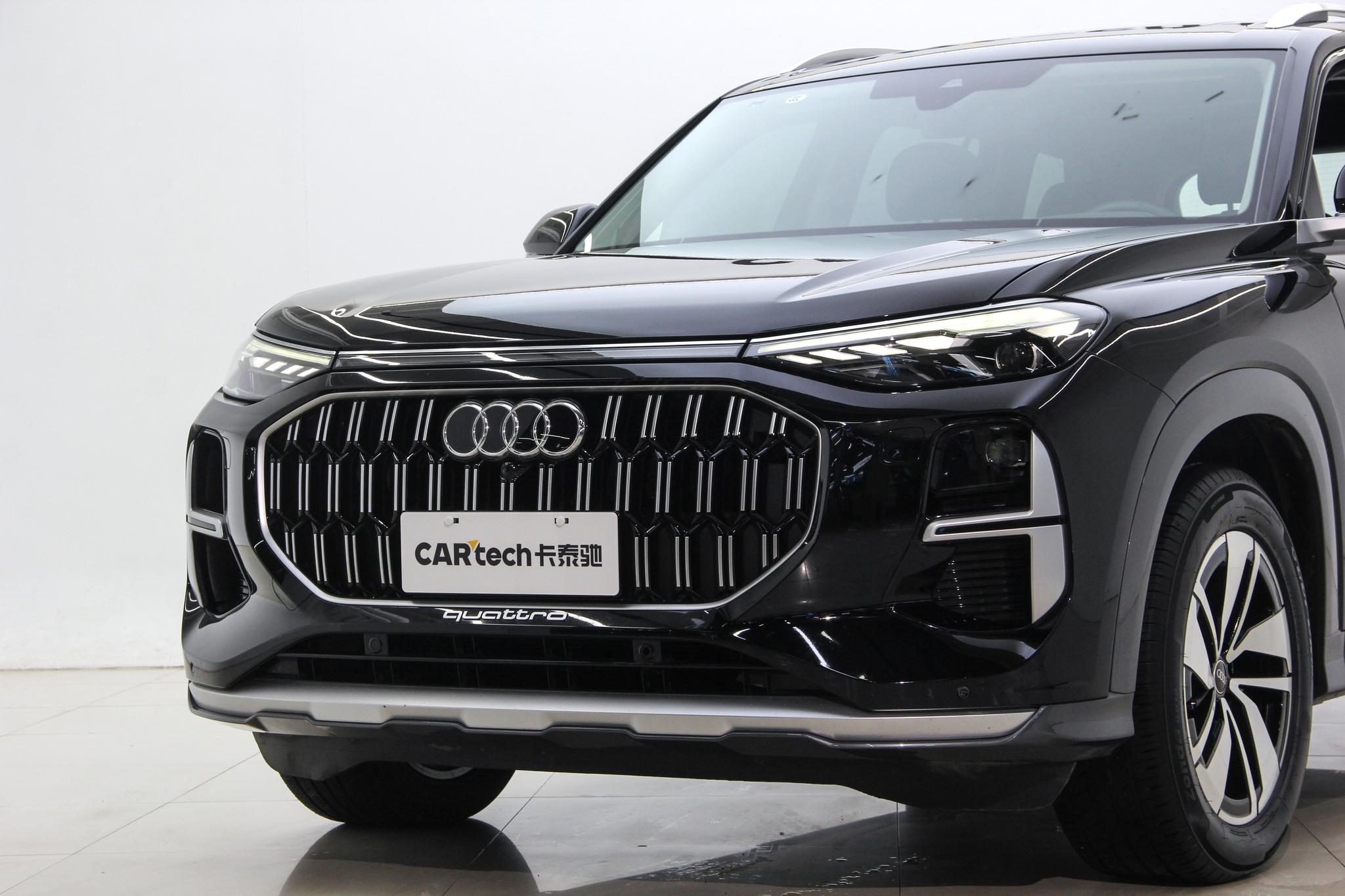 Audi Q6 2024 40TFSI quattro 7 мест