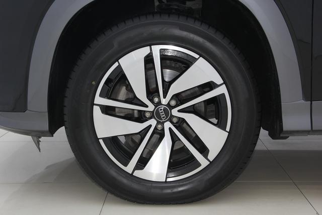 Audi Q6 2024 40 TFSI quattro 7 — фото 12