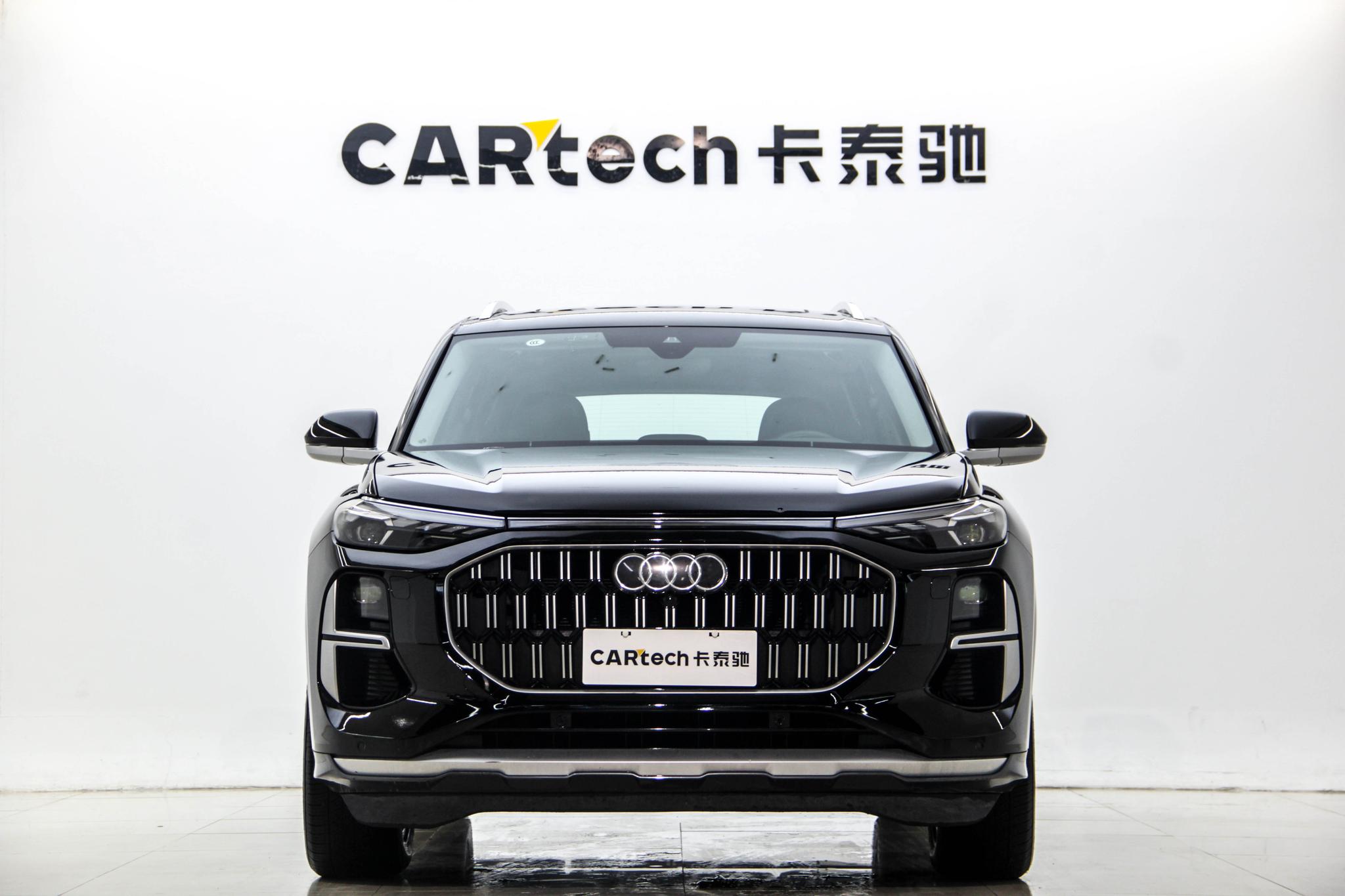 Audi Q6 2024 40TFSI quattro 7 мест