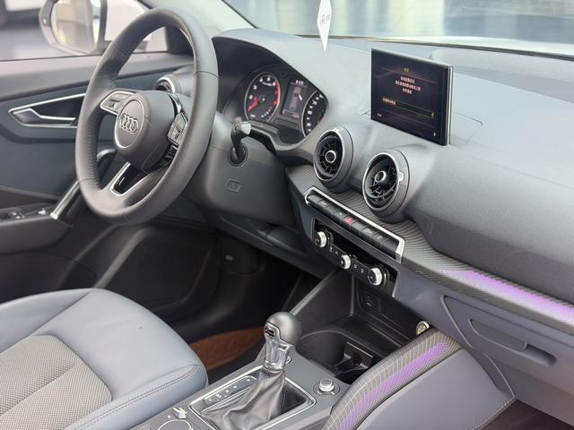 Audi Q2L id 3769314 из Китая 27