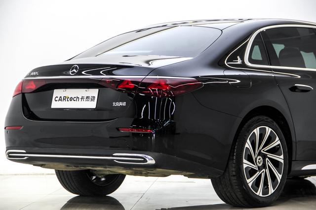 Mercedes-Benz E-Class 2025 E 300 L Luxury — фото 11