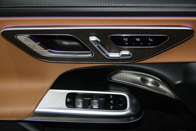 Mercedes-Benz E-Class 2025 E 300 L Luxury — фото 14