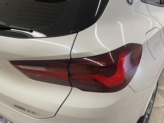 BMW X2 2021 x Drive 25i — фото 10