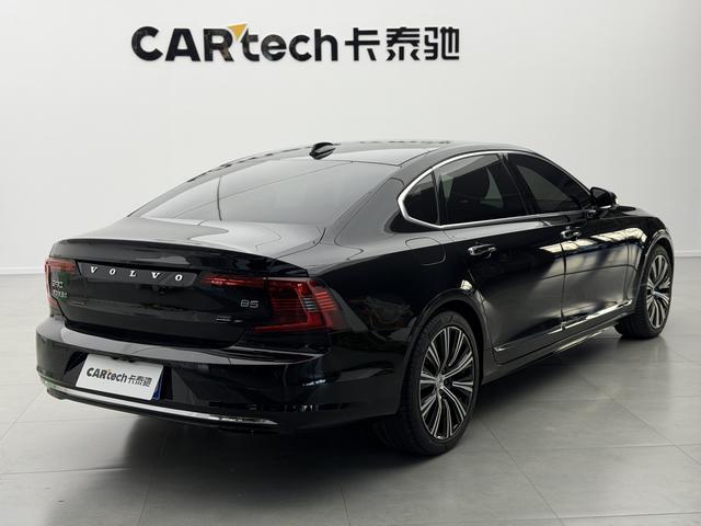 VOLVO S90 2023 — фото 4