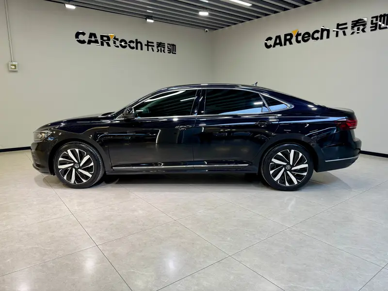 Volkswagen Passat — фото 4