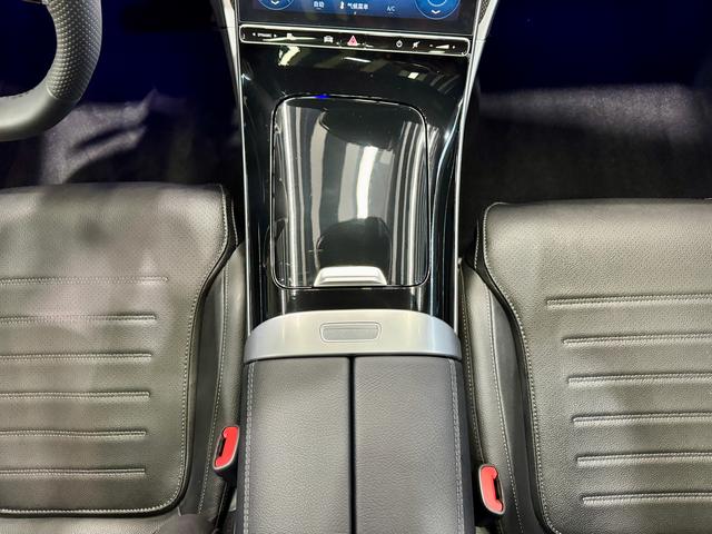 Mercedes-Benz Class C id 3824382 из Китая 22