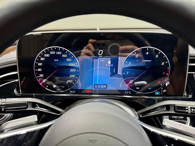 Mercedes-Benz E-Class 2024 E 300 L Luxury — фото 19
