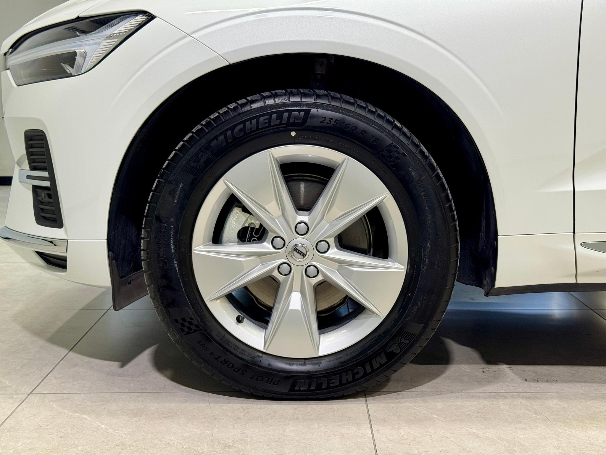 Volvo XC60 2022 B5 Luxury