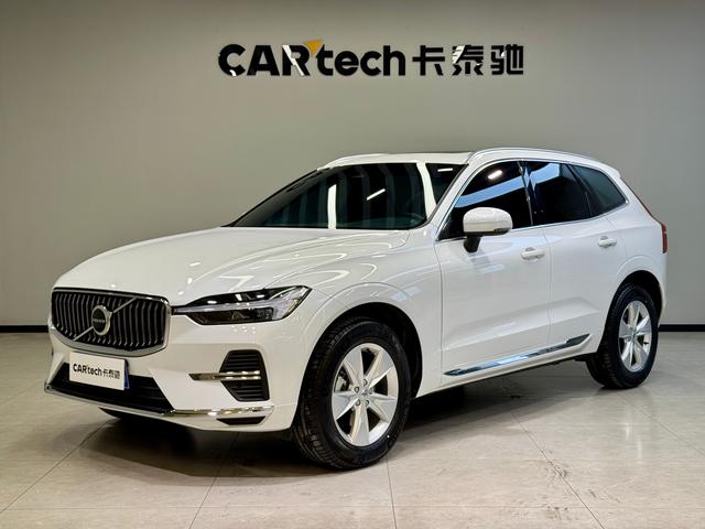 Volvo XC60 2022 B 5 4 WD
