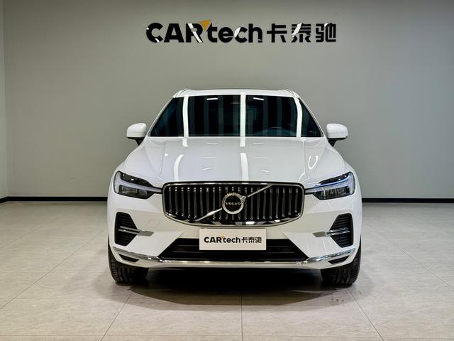 Volvo XC60 2022 B 5 4 WD — фото 2