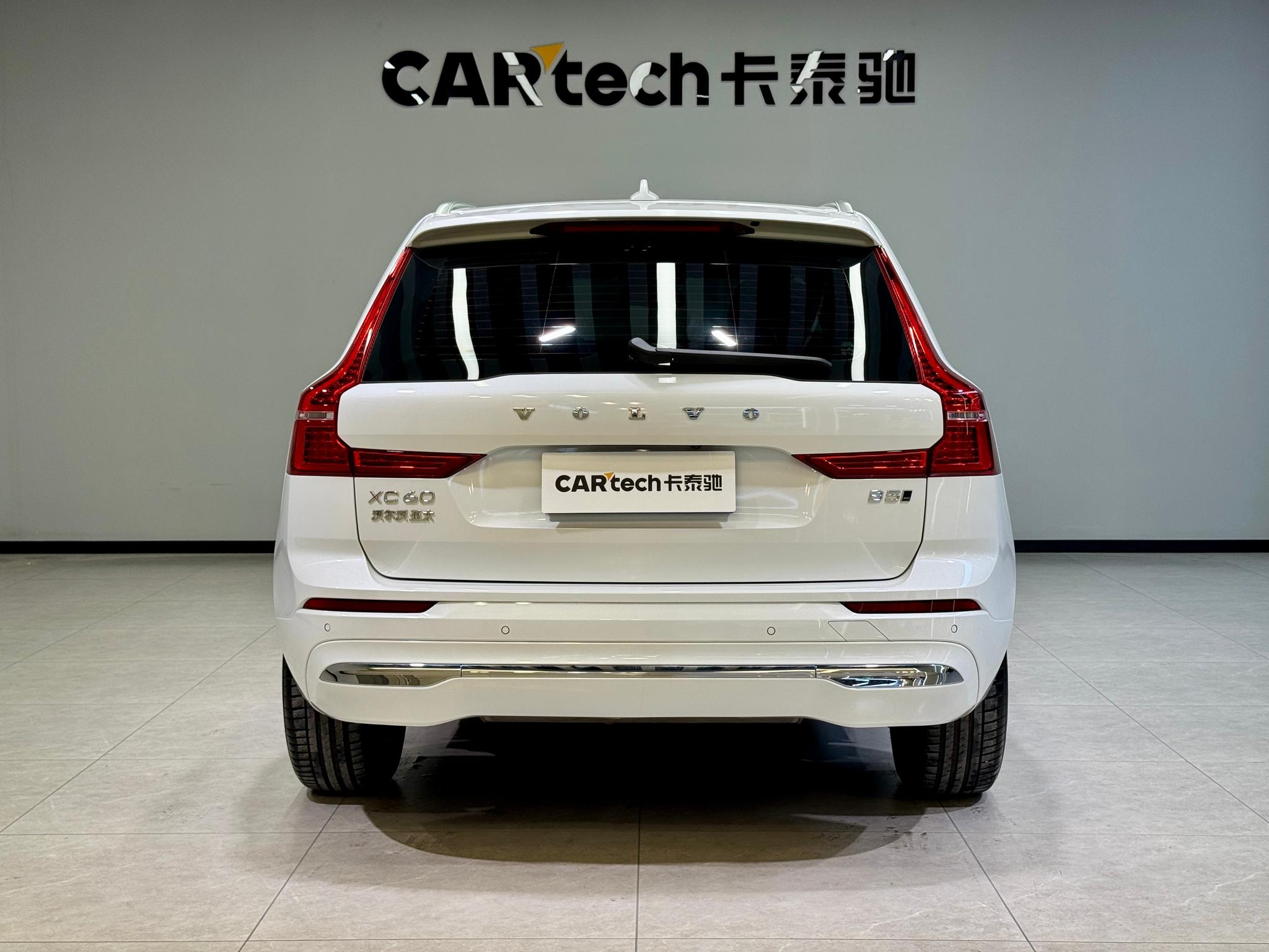 Volvo XC60 2022 B5 Luxury
