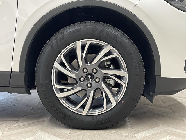 Lincoln Corsair 2023 2.0 T 2 WD — фото 9