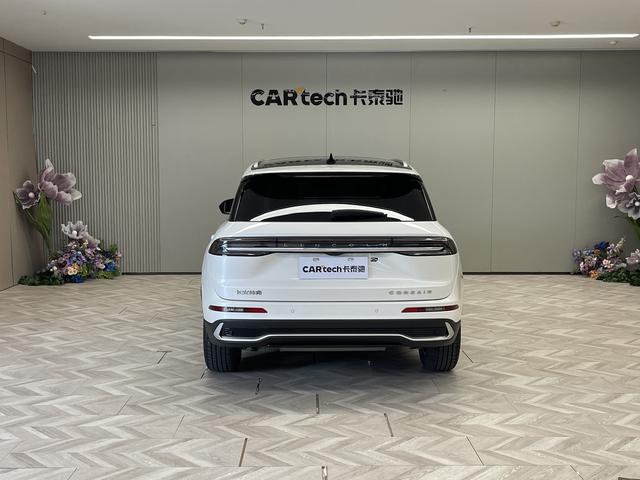 Lincoln Corsair 2023 2.0 T 2 WD — фото 6