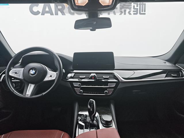 BMW 5 series 2023 Белый из Китая, фото 2