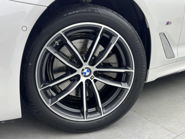 BMW 5 Series 2022 — фото 15