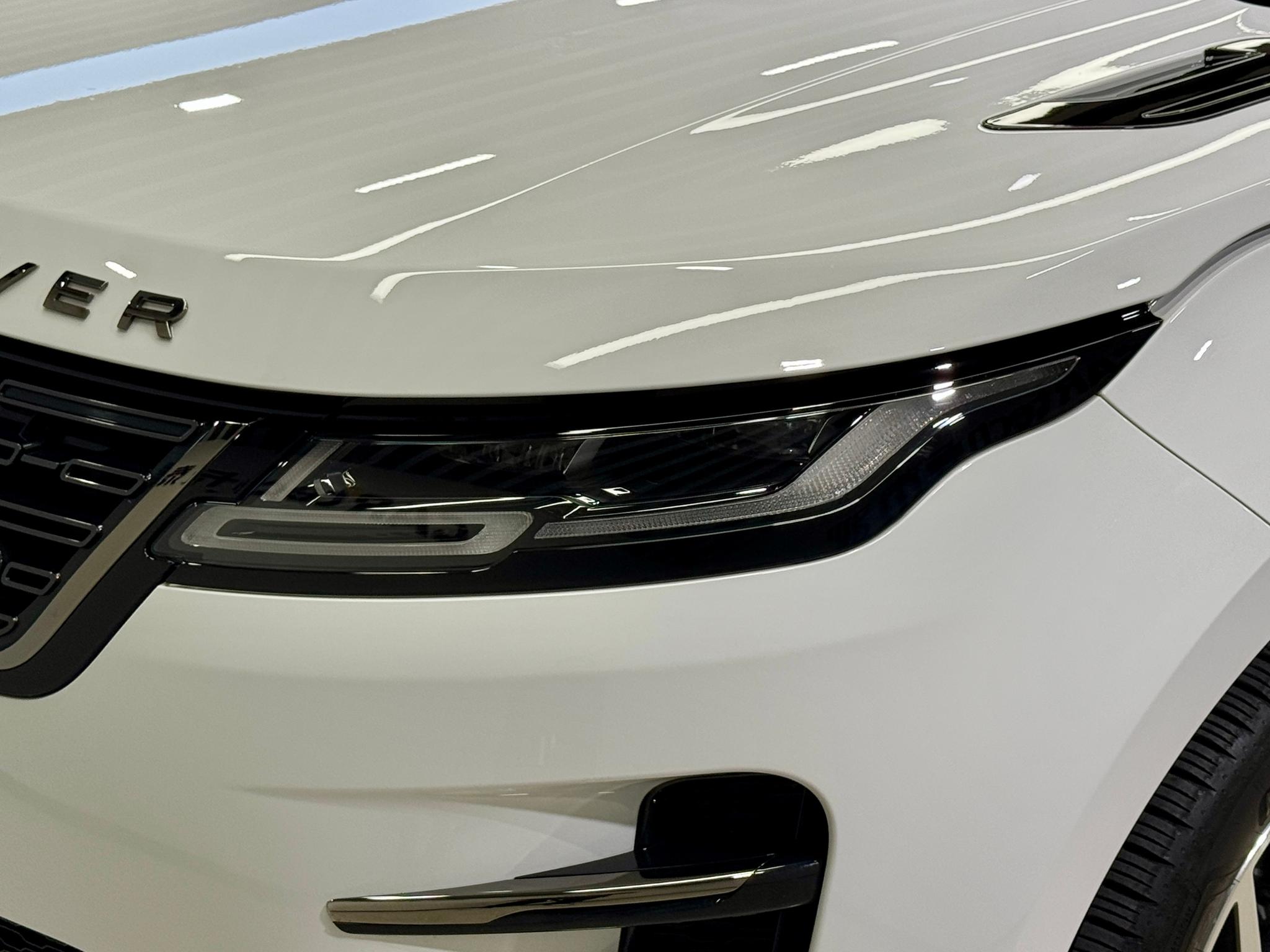 Land Rover Range Rover Evoque 2024 L 2.0T SE