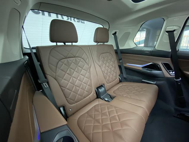 BMW X7 id 3849850 из Китая 12