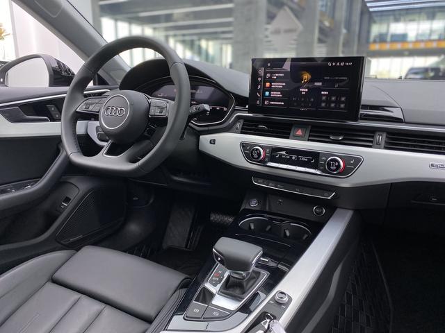 Audi A5 id 3810634 из Китая 16