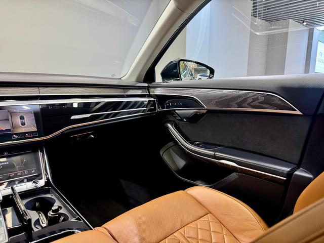 Audi A8 2023 A 8 L 50 TFSI quattro — фото 12