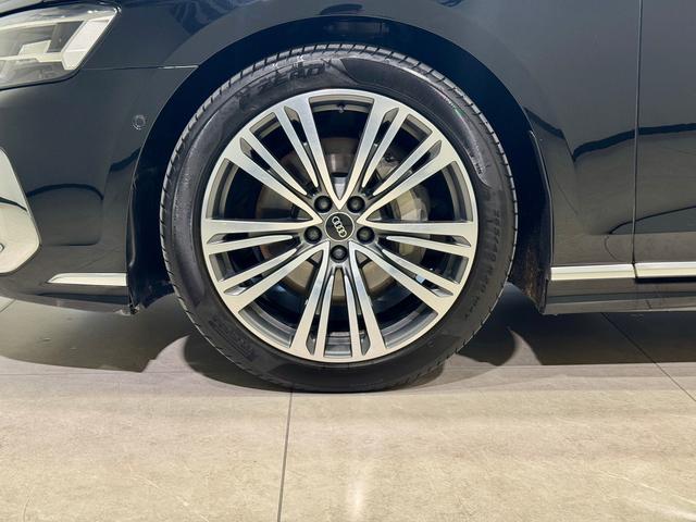 Audi A8 2023 A 8 L 50 TFSI quattro — фото 11