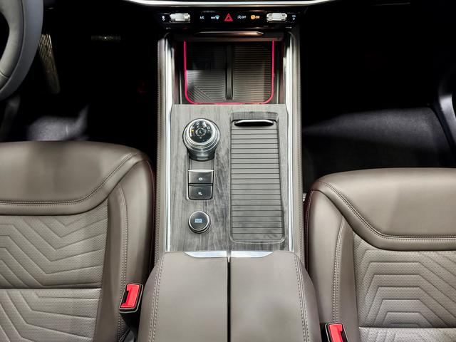 Ford Explorer 2024 2.3 T Eco Boost 4 WD 7 — фото 13