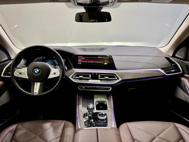 BMW X5 2022 x Drive 30 Li M — фото 17