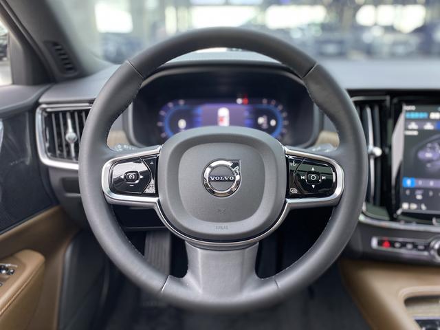 VOLVO S90 2023 — фото 22