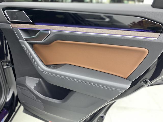 Volkswagen Touareg id 3840747 из Китая 8