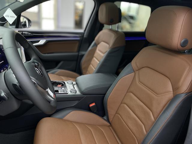 Volkswagen Touareg id 3840747 из Китая 10