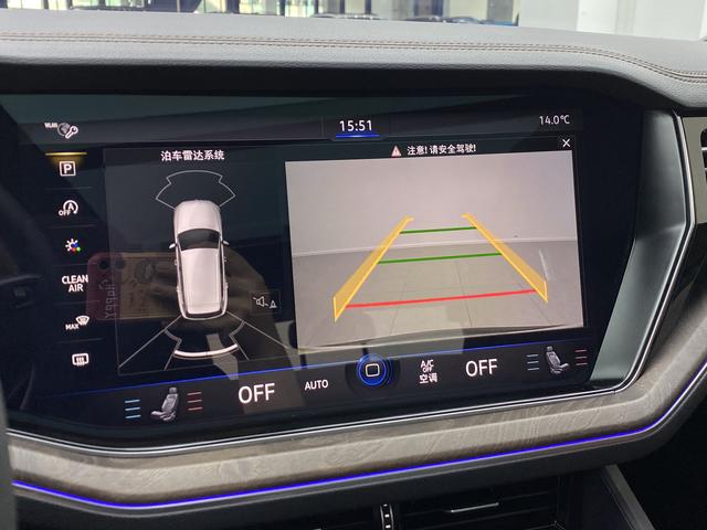 Volkswagen Touareg id 3840747 из Китая 17