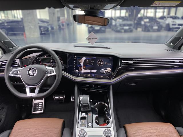 Volkswagen Touareg id 3840747 из Китая 27