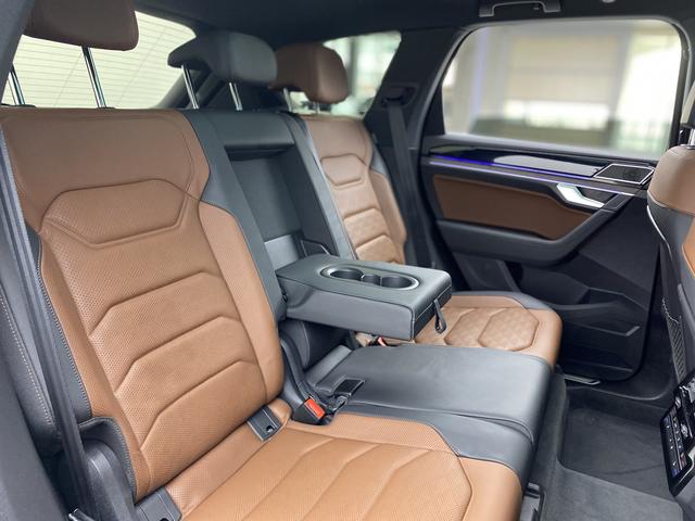 Volkswagen Touareg id 3840747 из Китая 38