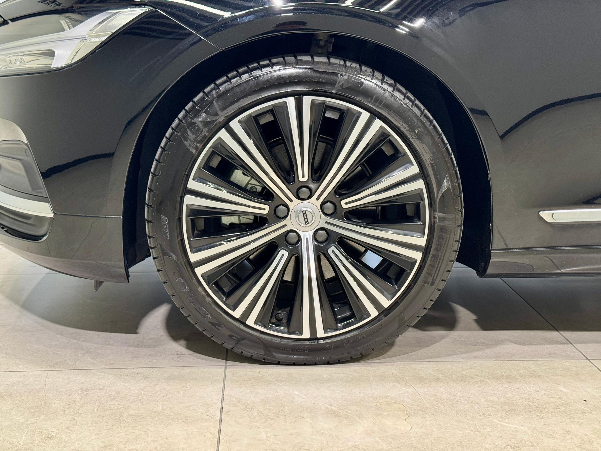 Volvo S90 2024 B5 Luxury