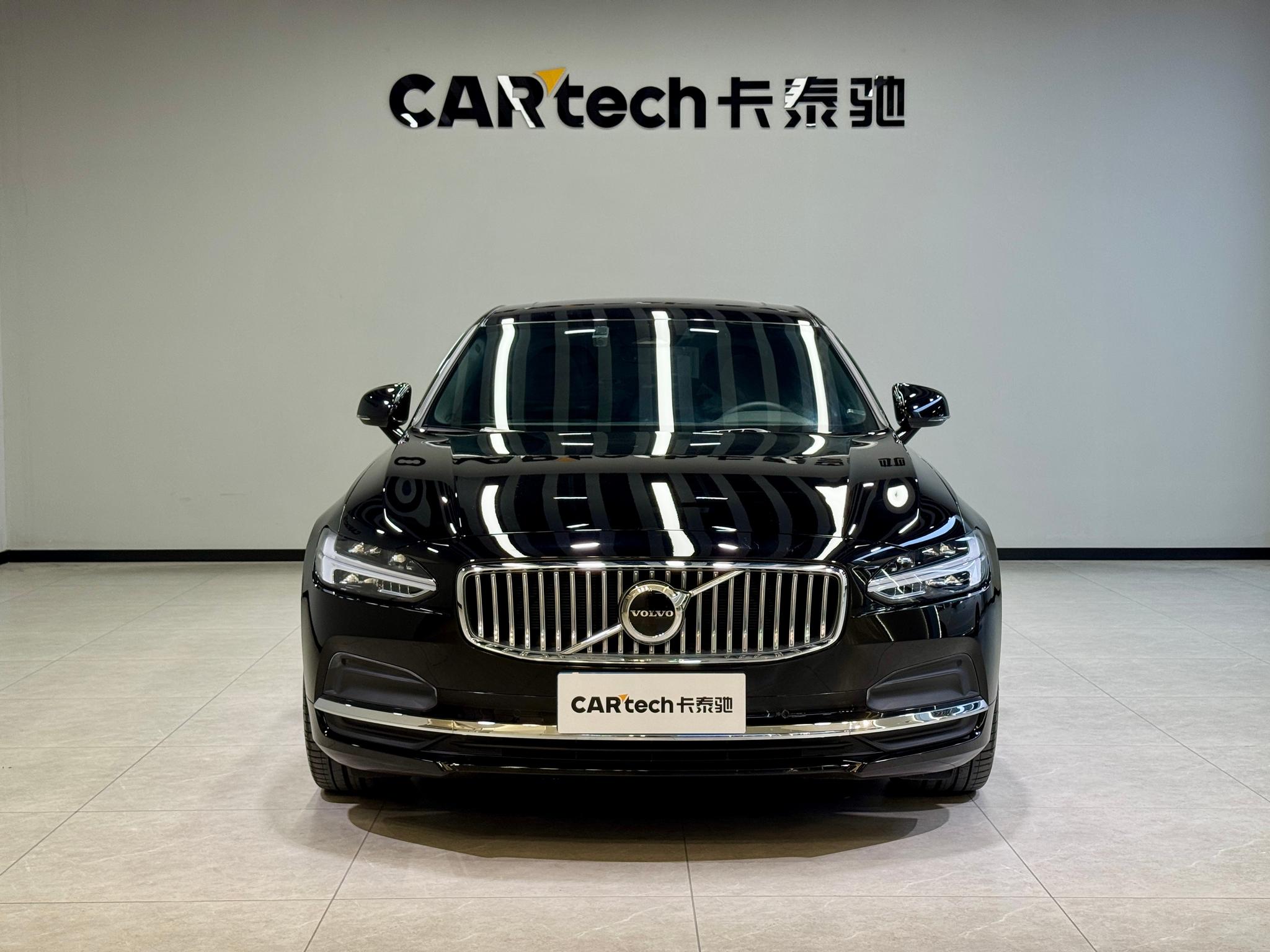 Volvo S90 2024 B5 Luxury